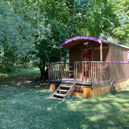 Camping, Hotel De Plein Air Les Cariamas Chateauroux-les-Alpes Kültér fotó
