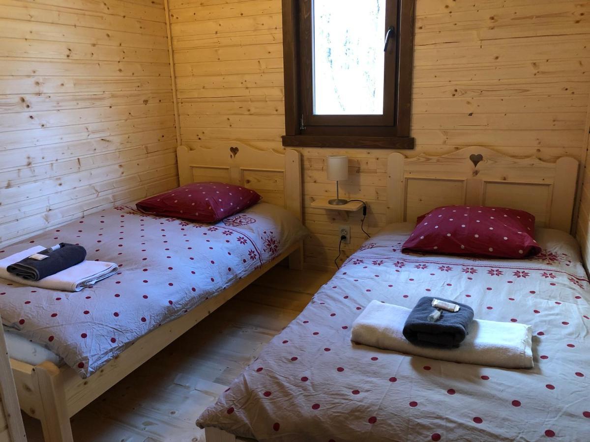Camping, Hotel De Plein Air Les Cariamas Chateauroux-les-Alpes Kültér fotó