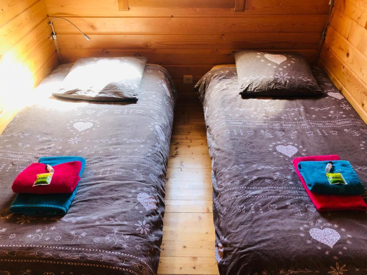 Camping, Hotel De Plein Air Les Cariamas Chateauroux-les-Alpes Kültér fotó