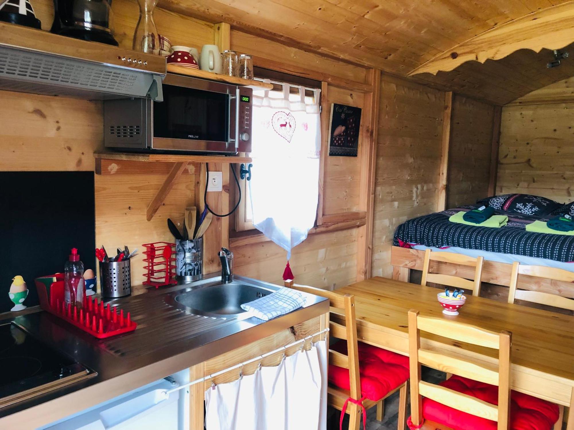 Camping, Hotel De Plein Air Les Cariamas Chateauroux-les-Alpes Kültér fotó