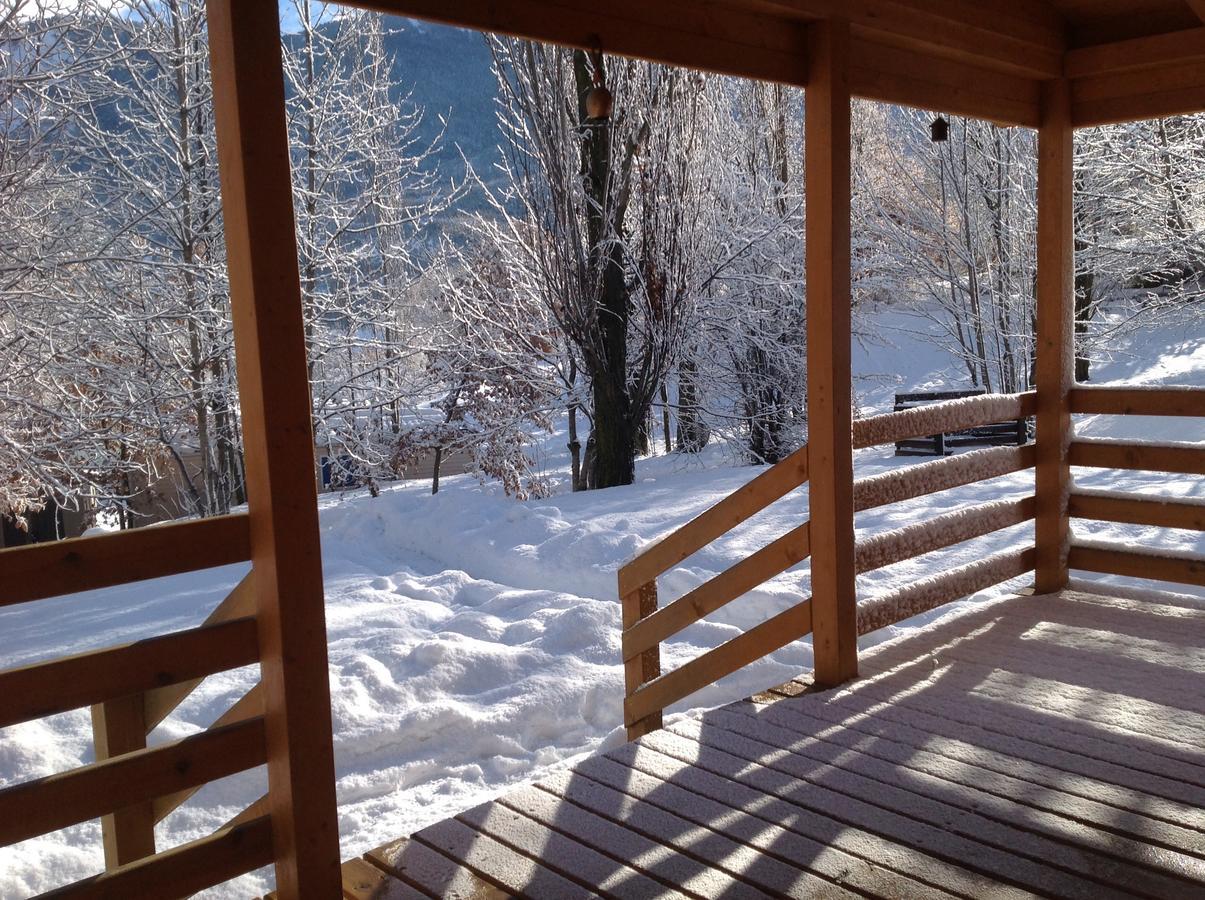 Camping, Hotel De Plein Air Les Cariamas Chateauroux-les-Alpes Kültér fotó