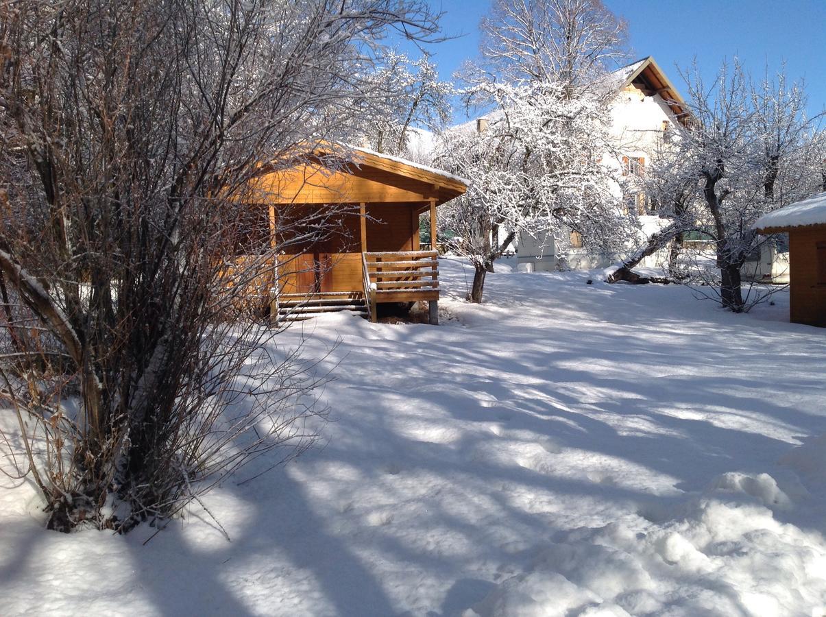 Camping, Hotel De Plein Air Les Cariamas Chateauroux-les-Alpes Kültér fotó