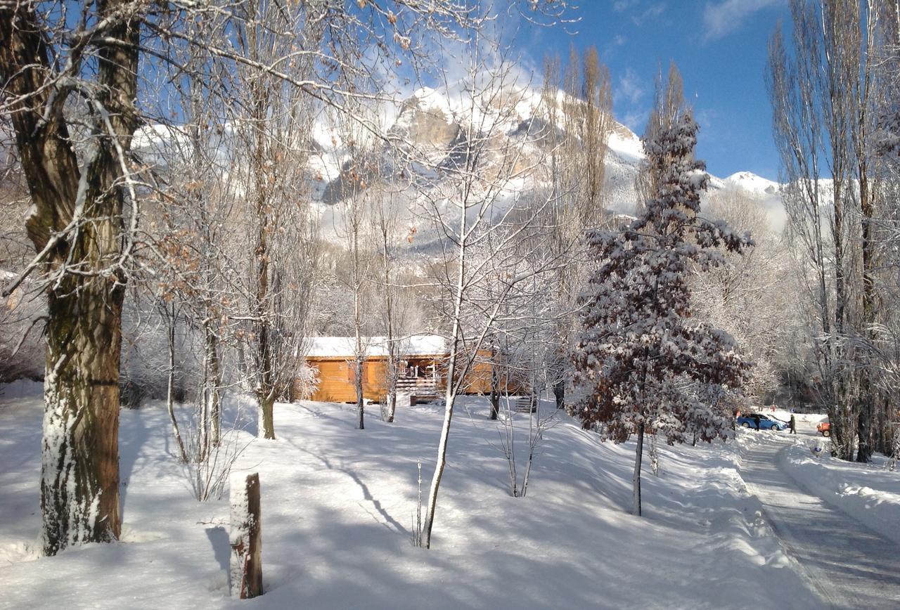 Camping, Hotel De Plein Air Les Cariamas Chateauroux-les-Alpes Kültér fotó